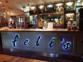 Feli's Bar and Restaurant